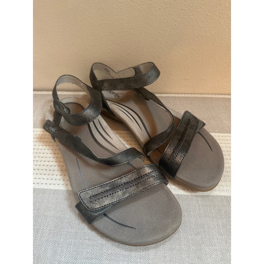 aetrex Gabby Adjustable Quarter Strap Sandals Metallic Color Size 10